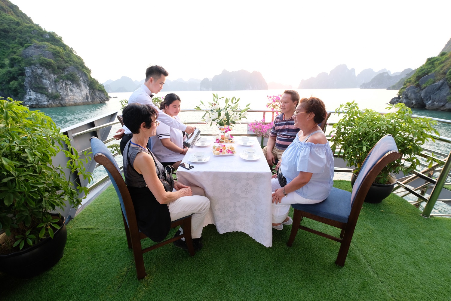 HA LONG BAY LUXURY 1 DAY 